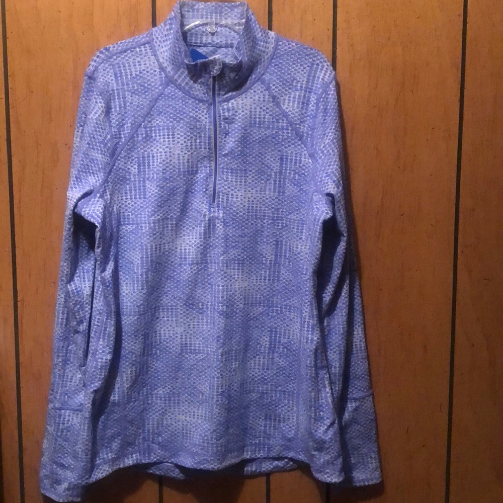 Kirkland Purple Top size L. NWT